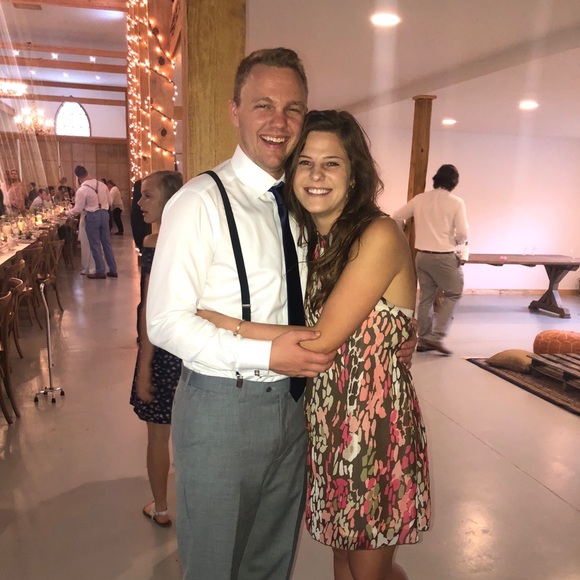 Meet your Posher, Kristen - Picture 1 of 1